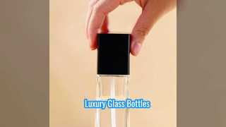 L을 위한 누출 방지 밀봉 및 맞춤형 디자인을 갖춘 투명한 설탕장식 유리 화장품 병 세트